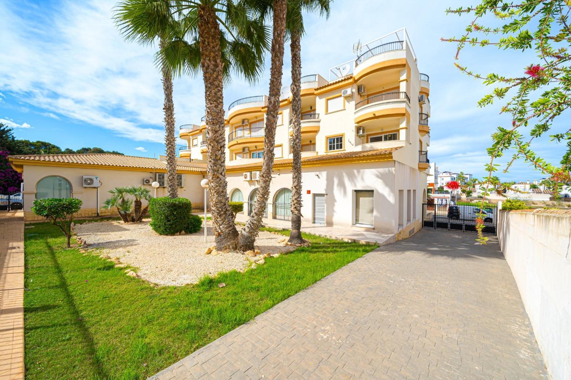Villamartin Apartment. Excellent Location For Golfers, Cyclists And Hikers Екстериор снимка