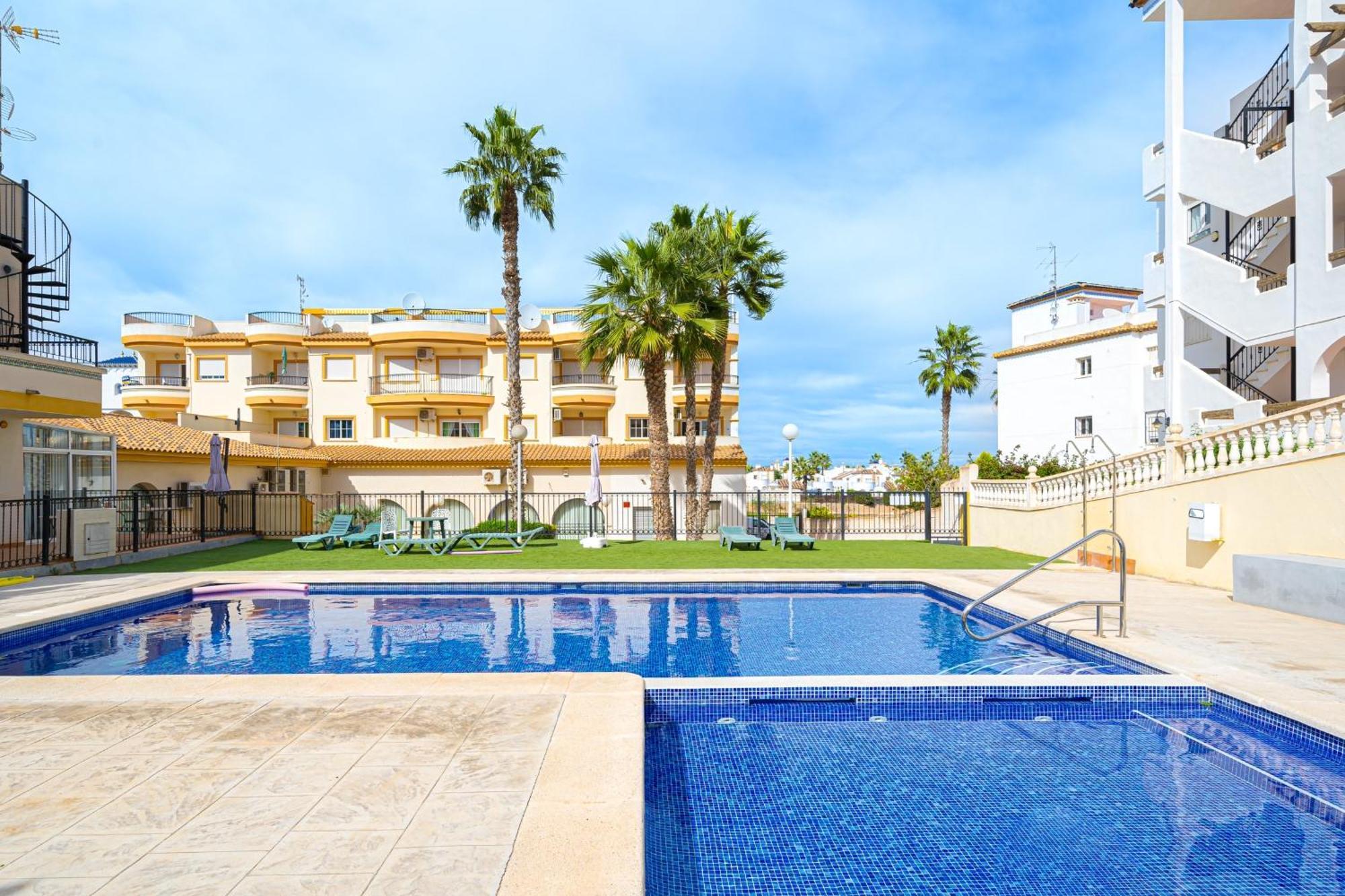 Villamartin Apartment. Excellent Location For Golfers, Cyclists And Hikers Екстериор снимка